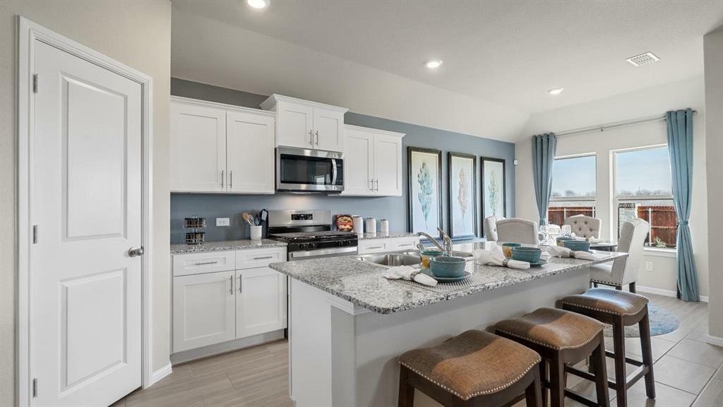 Property Photo: 857 Round Robin Lane TX 76131