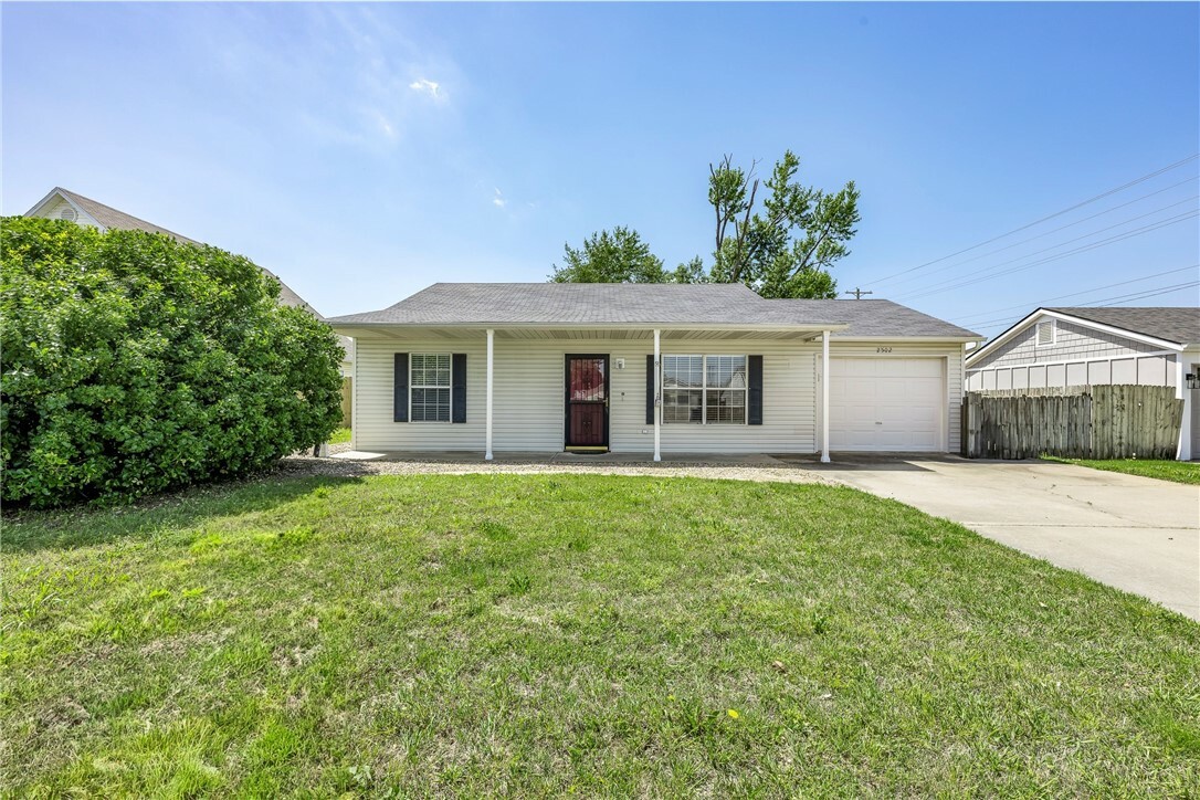 Property Photo:  2502 Parkcrest Drive  AR 72712 