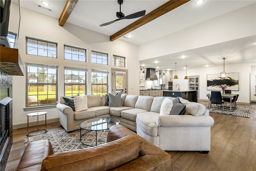 Property Photo: 839 Saffron Avenue AR 72762