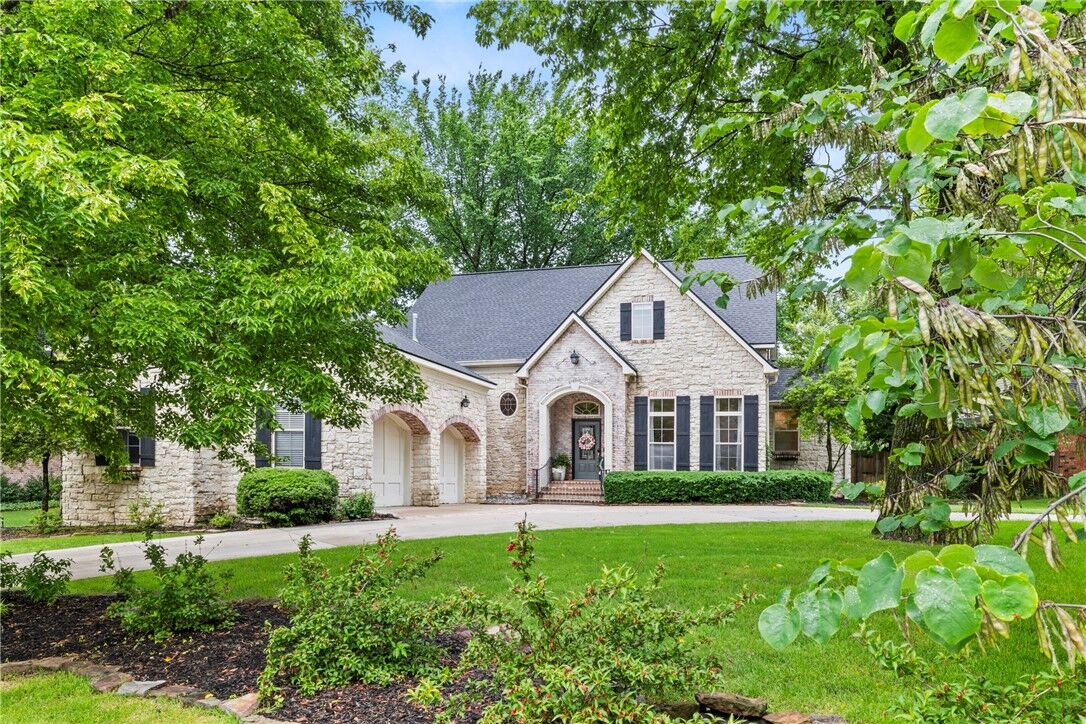 Property Photo:  3662 E Township Street  AR 72703 