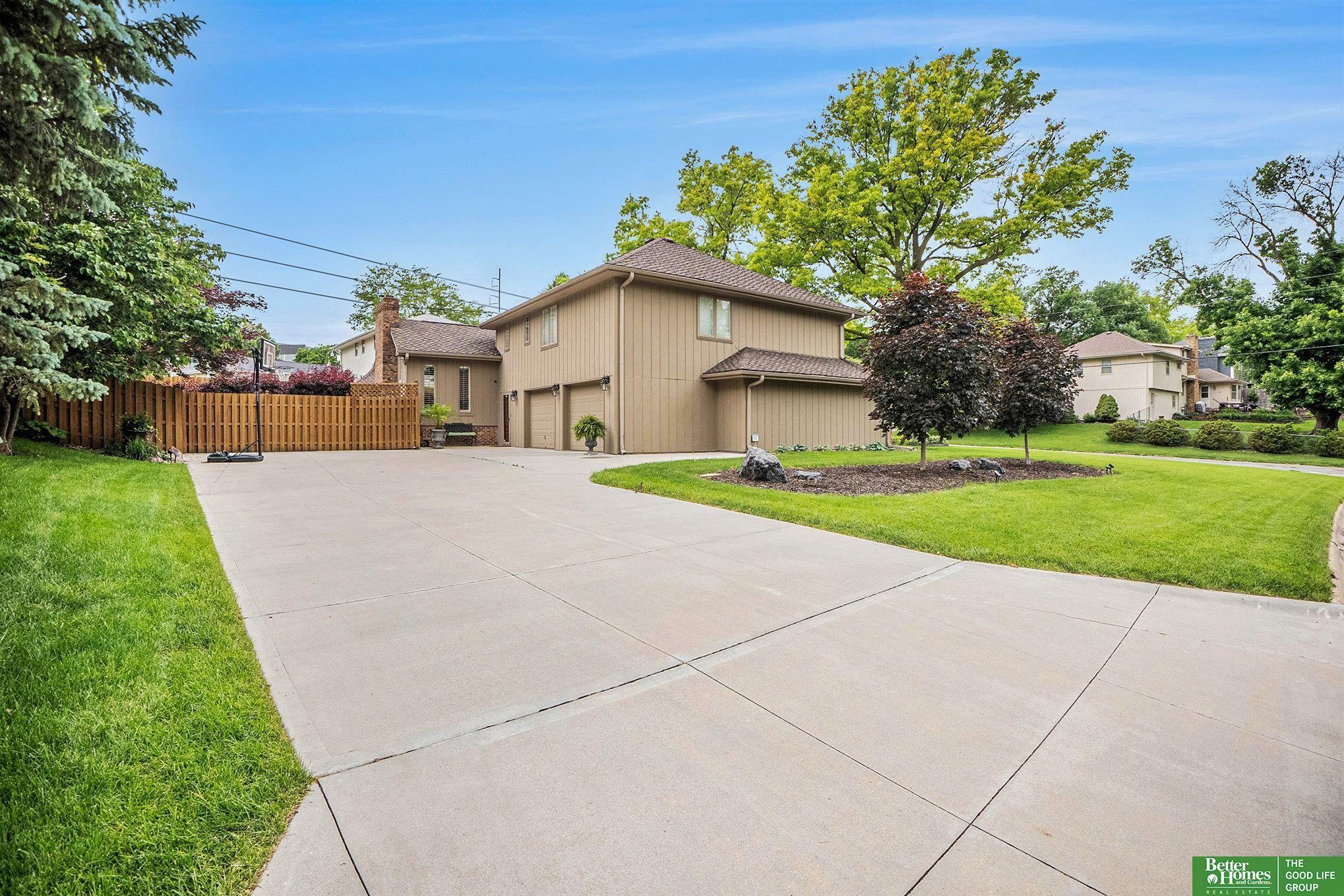 Property Photo: 13015 Morrison Drive NE 68154