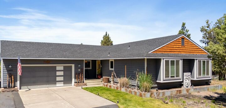 Property Photo: 64911 Glacier View Drive OR 97703