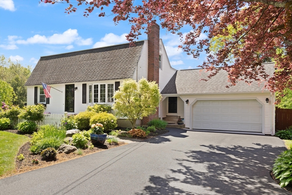 Property Photo:  198 Westford St  MA 01824 