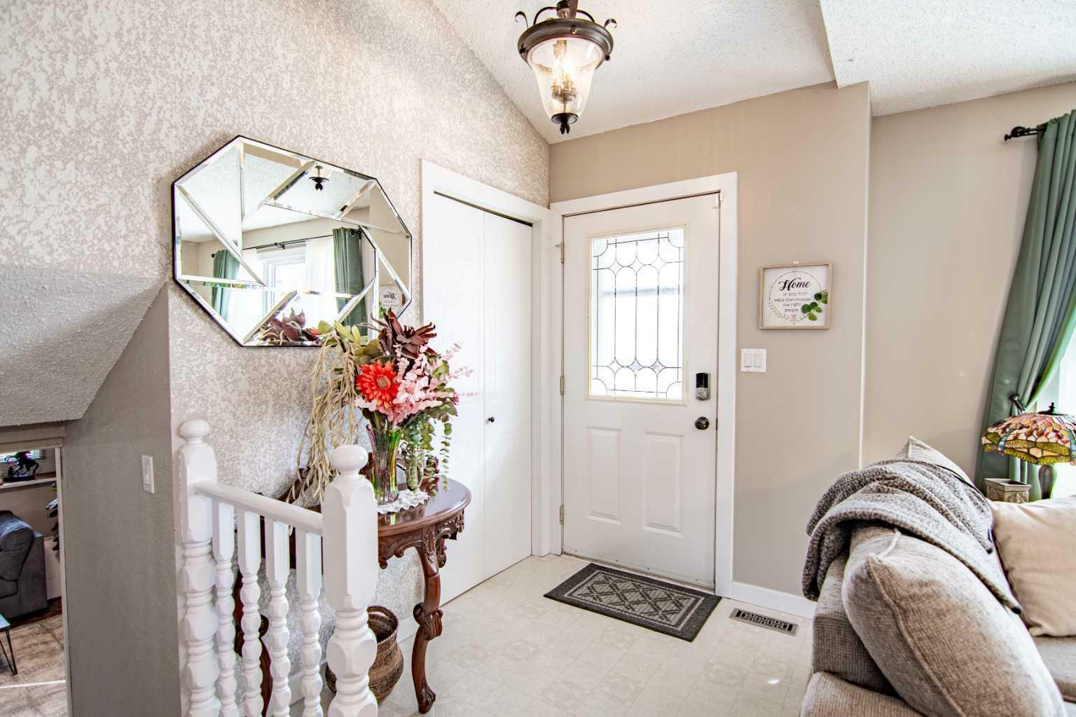 Property Photo: 33 Byer Close AB T4R 1S1
