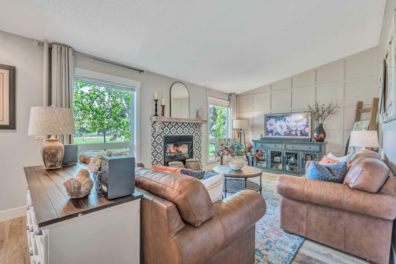 Property Photo:  496020 19 Street E  AB T1V 1N1 
