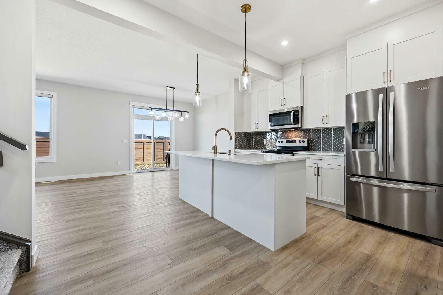 592 Savanna Crescent NE  Calgary AB T3J 5P1 photo