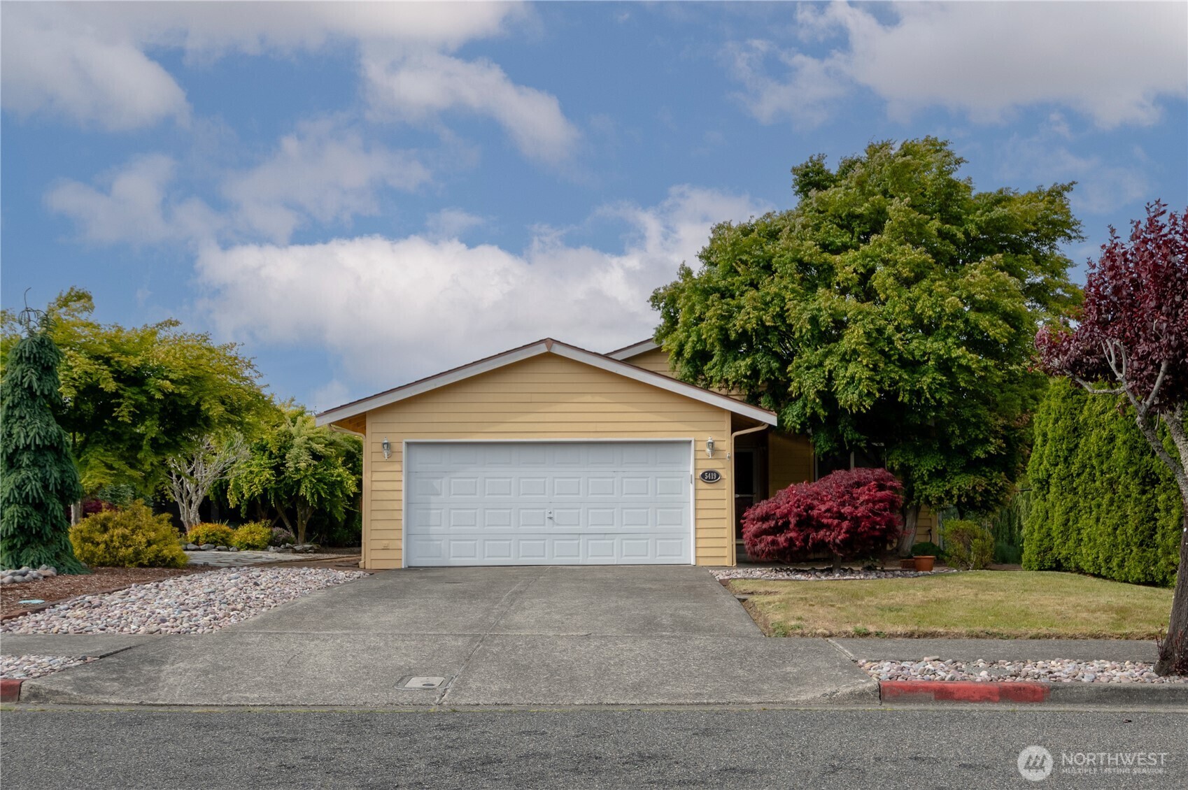 Property Photo: 5419 N Court Street WA 98407