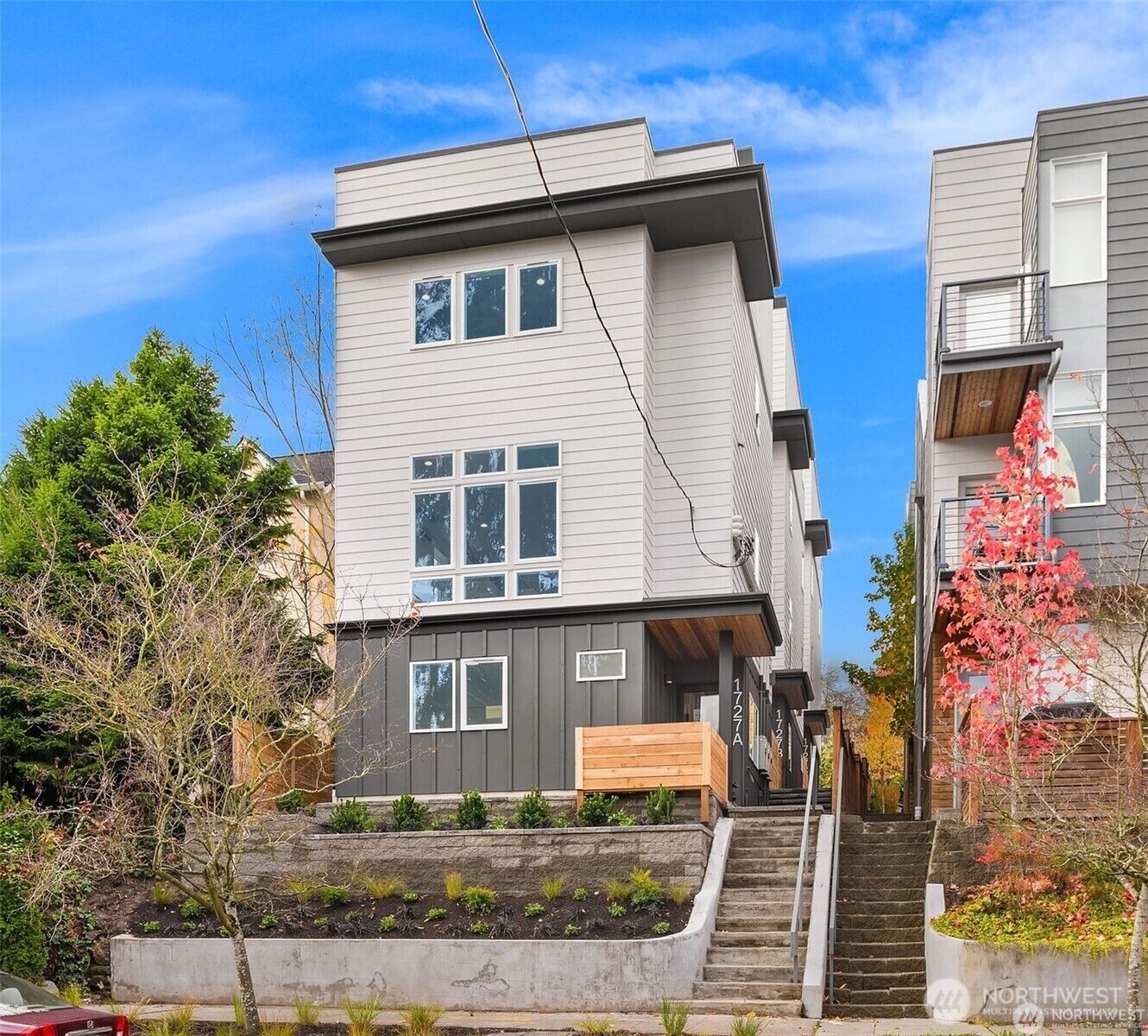 Property Photo: 1727 25th Avenue B WA 98122