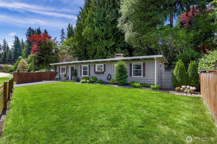 Property Photo: 4406 Grand Avenue WA 98203