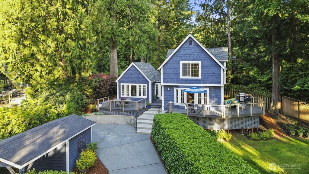 8886  Woodbank Drive NE  Bainbridge Island WA 98110 photo