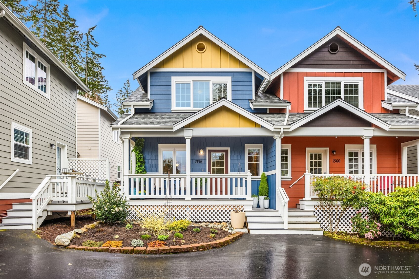 Property Photo: 1356 Stonecress Lane NE 1356 WA 98110
