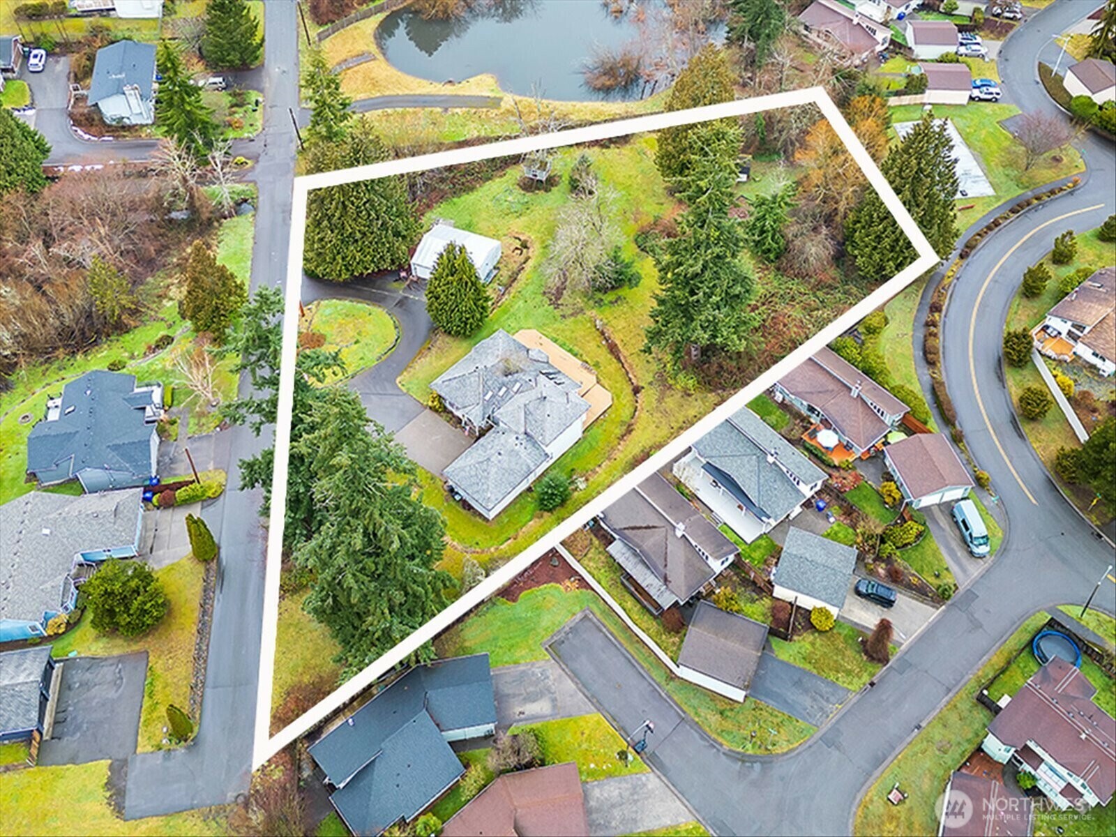 Property Photo: 113 E McGill Avenue WA 98208