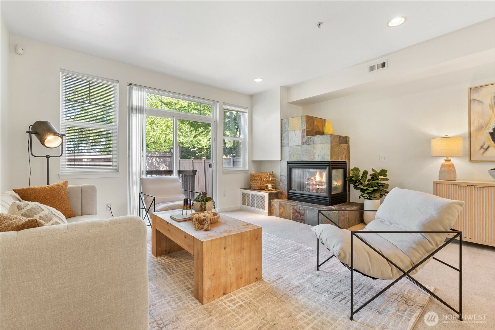 Property Photo: 12721 SE 41st Place 211 WA 98006
