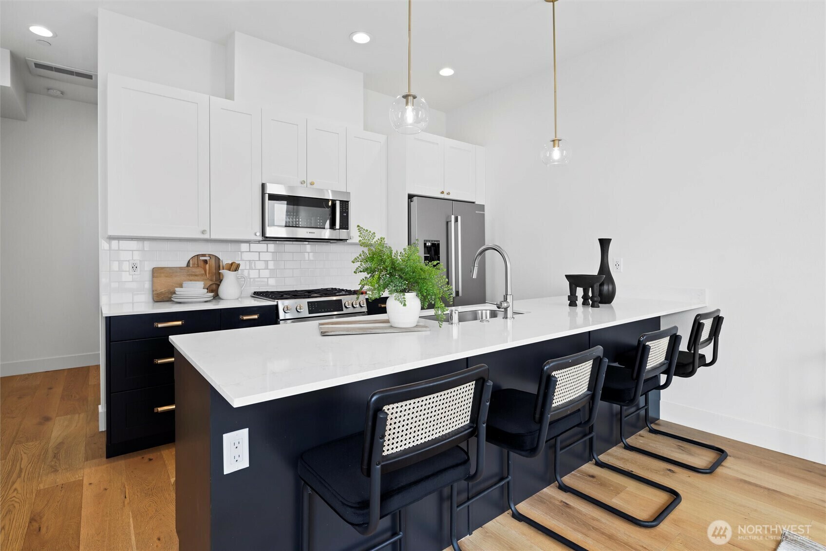 Property Photo: 2337 10th Avenue E C WA 98102