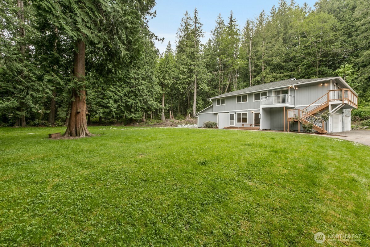 Property Photo: 1209 Euclid Avenue WA 98229