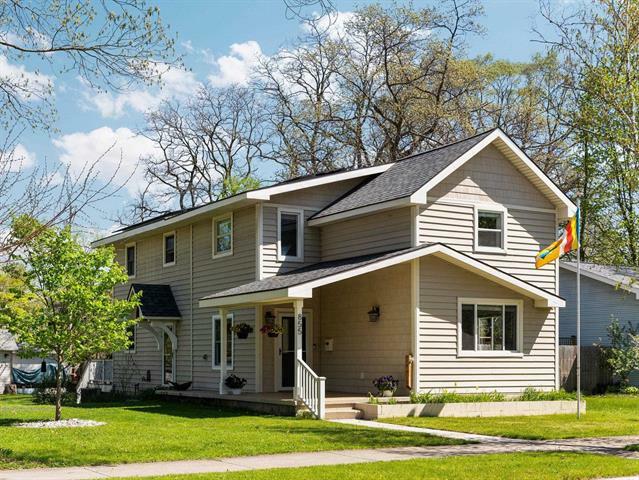 855 E State Street  Traverse City MI 49686 photo