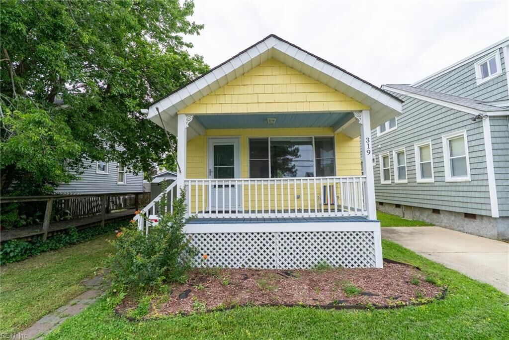 Property Photo:  319 N First St  VA 23664 