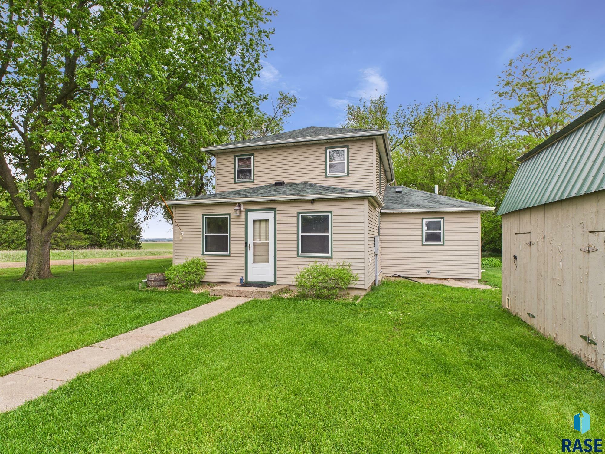 Property Photo: 45390 284th St SD 57036