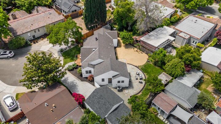 Property Photo: 935 Chabrant Way CA 95125