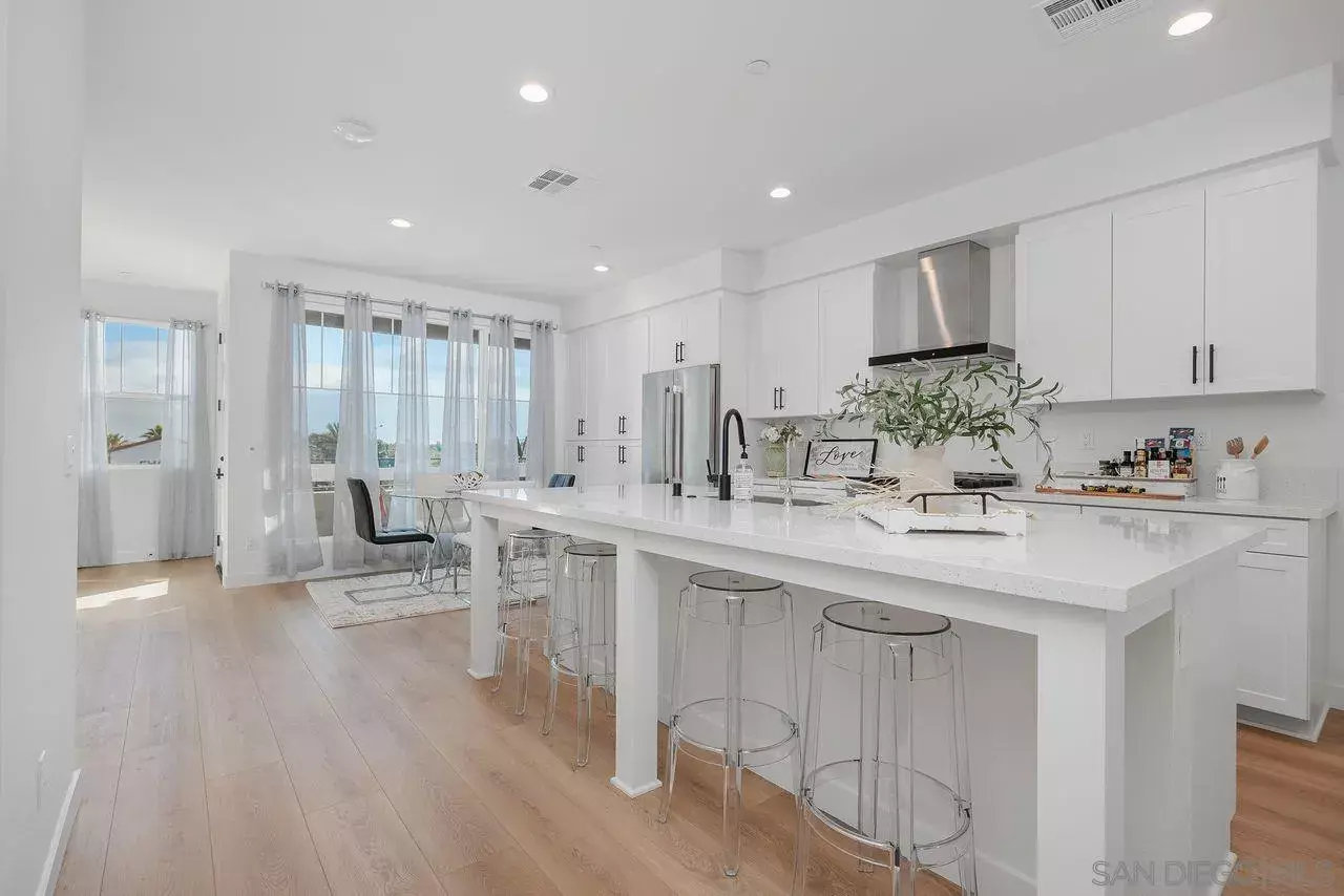 Property Photo: 13014 Lumen Way CA 92130