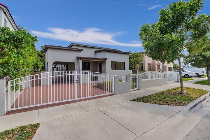 1622 SW 15th St  Miami FL 33145 photo