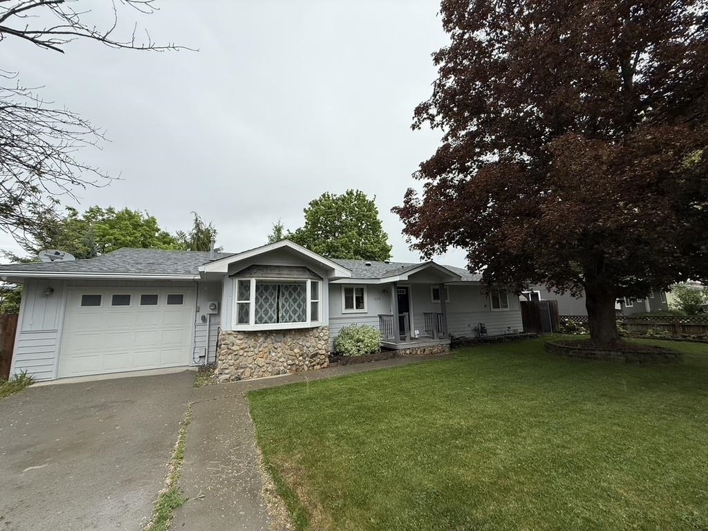 220 W Evergreen Dr  Kettle Falls WA 99141 photo
