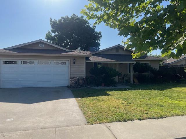 860 S Kazarian Street  Tulare CA 93274 photo