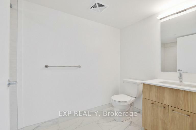 Property Photo: 29 Robinson Avenue 301 ON K1N 8N8