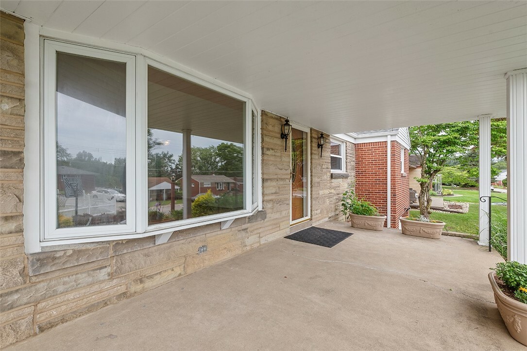 Property Photo: 3353 McRoberts Road PA 15234