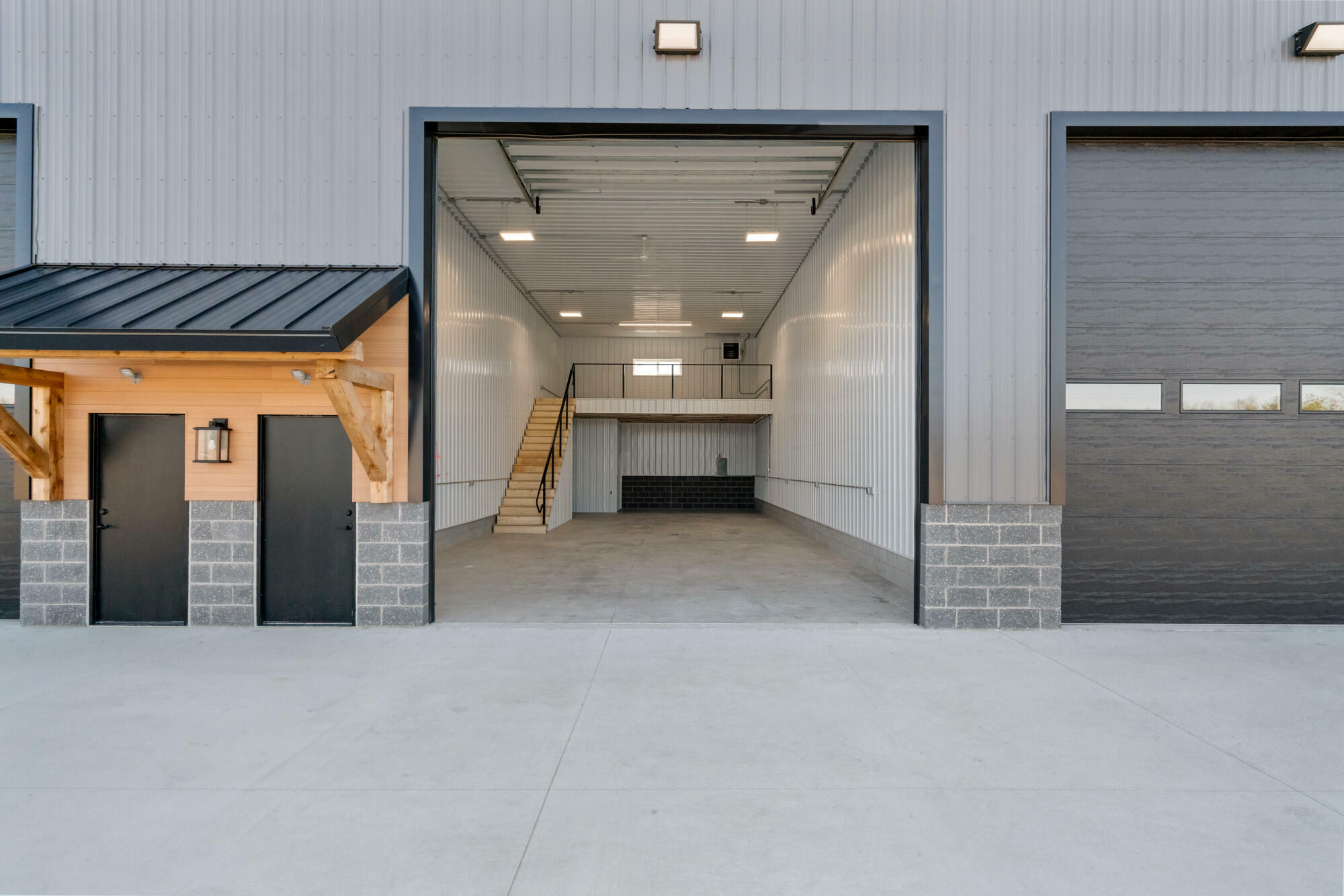 5384 Commerce Boulevard  Indian River MI 49749 photo