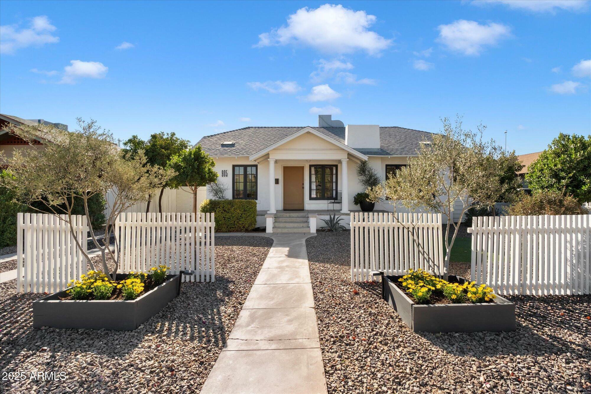 Property Photo: 905 E Coronado Road AZ 85006