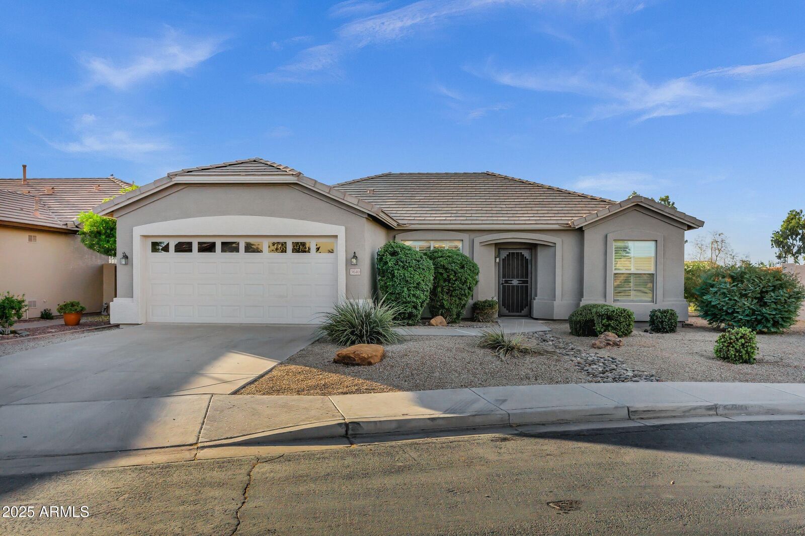 Property Photo: 3640 E Torrey Pines Lane AZ 85249