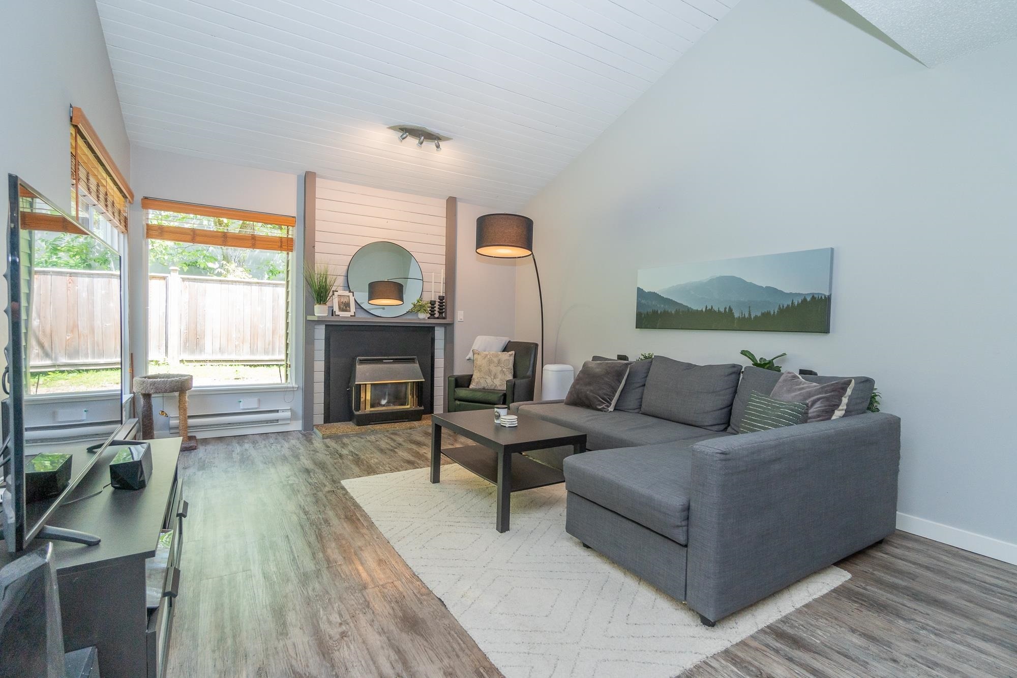 Photo de la propriété: 6229 E Greenside Drive BC V3S 5M8