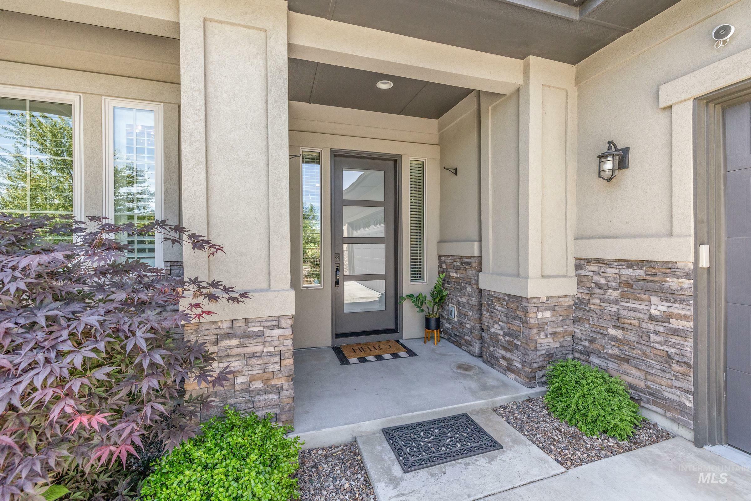 Property Photo: 983 W Water Vista St ID 83616