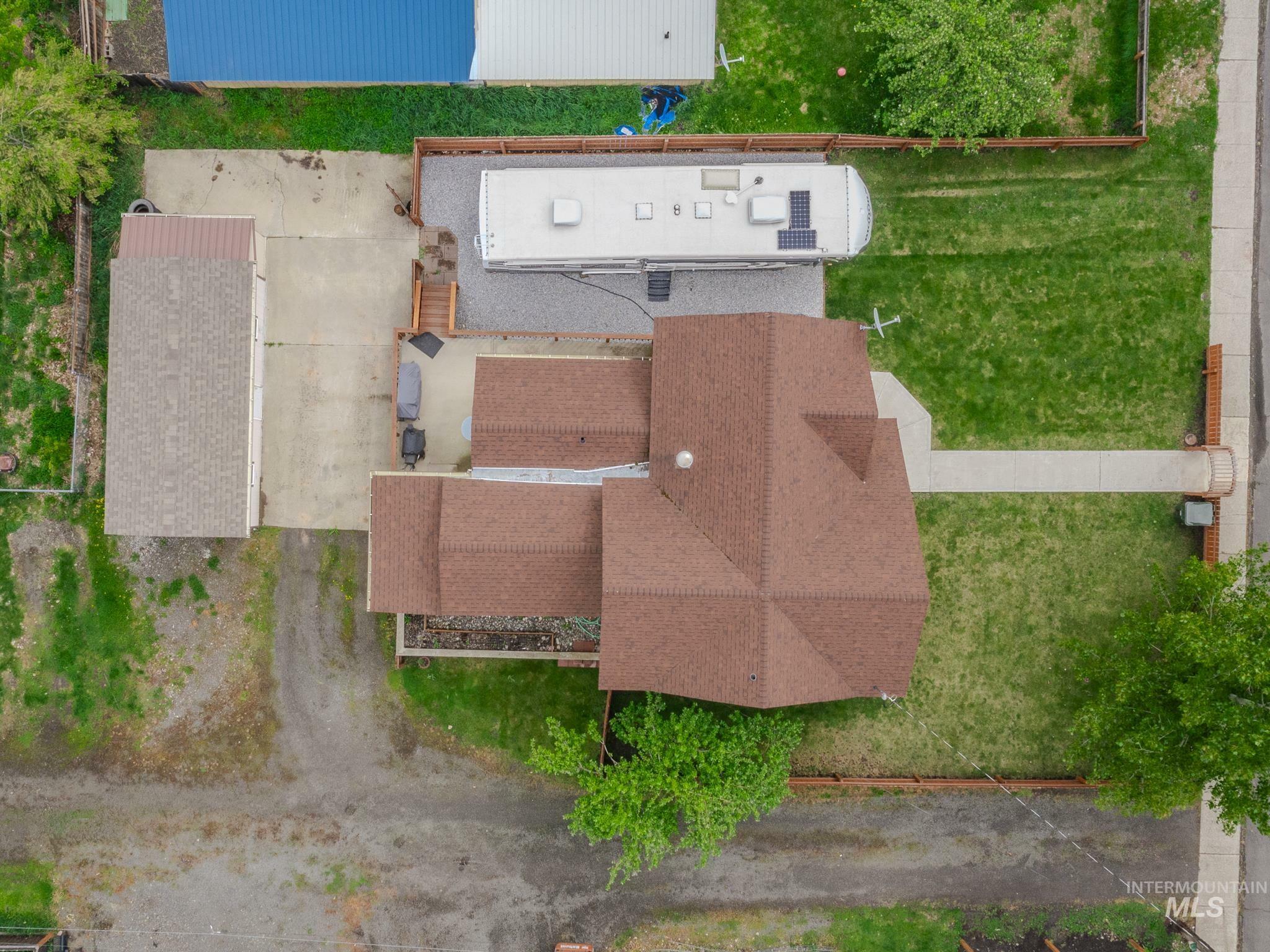 Property Photo:  707 Elk Street  ID 83530 