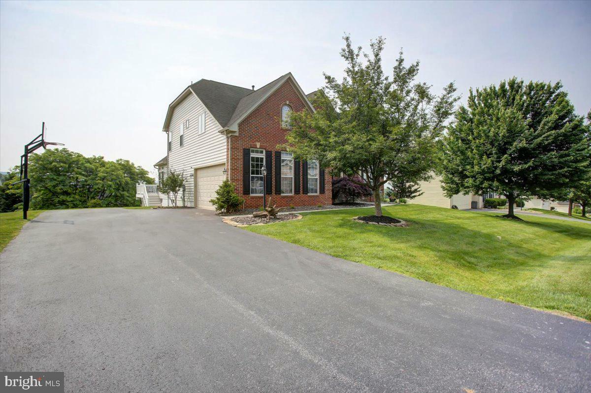 Property Photo: 11516 Mystic Rock Lane N PA 17268