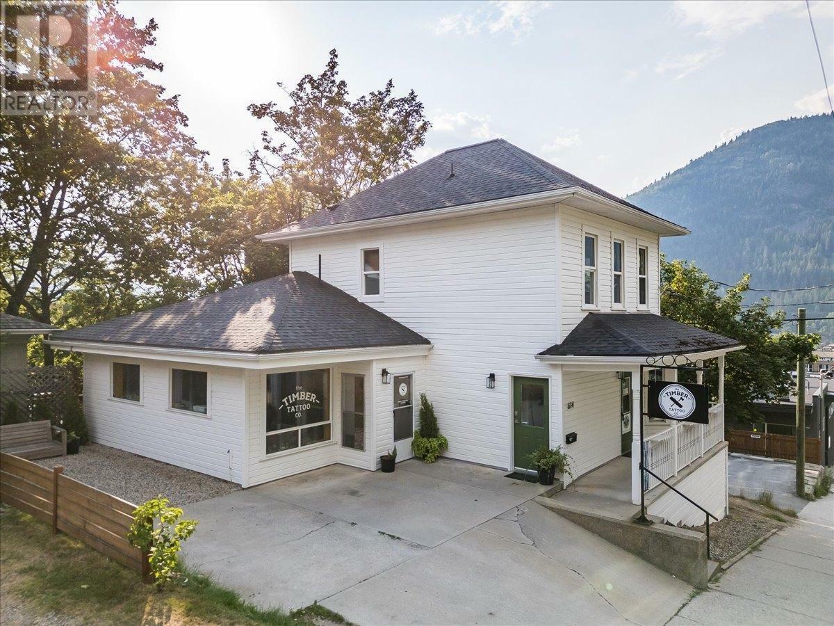 Property Photo: 614 Josephine Street BC V1L 1W7