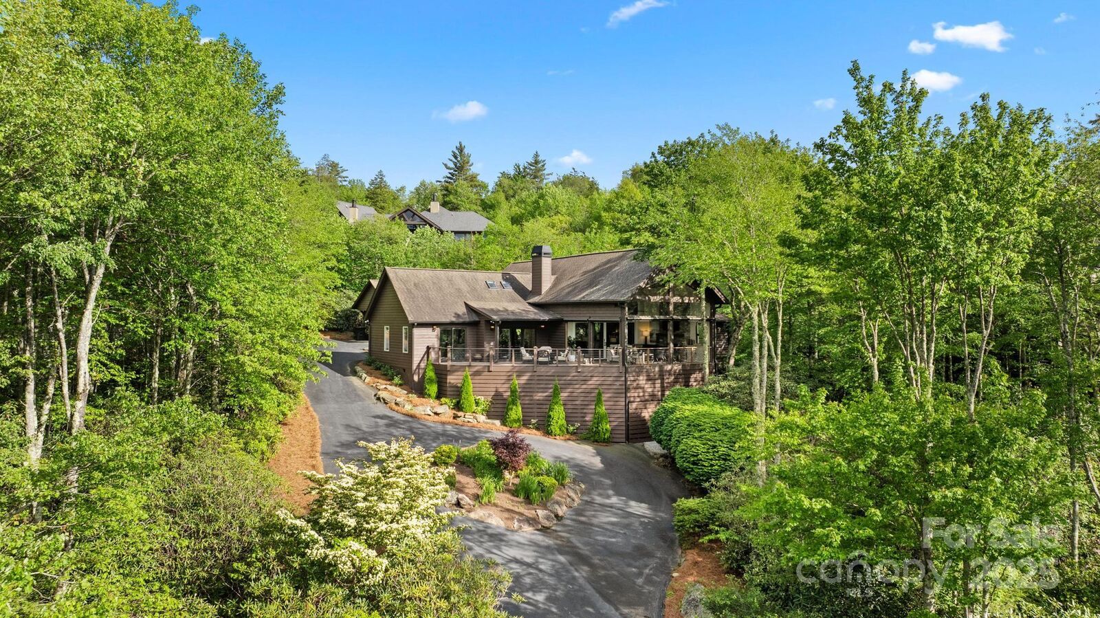 Property Photo:  108 W View Way 113  NC 28741 