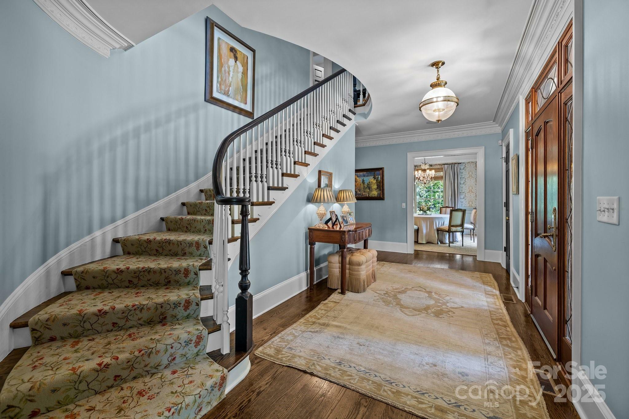 Property Photo: 640 Colville Road NC 28207