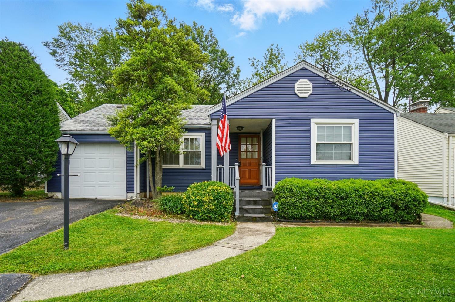 Property Photo:  2996 Carroll Avenue  OH 45248 
