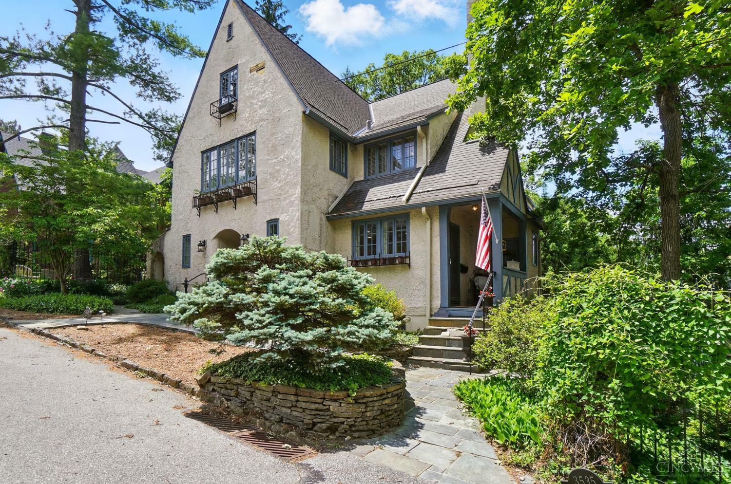 Property Photo: 3535 Holly OH 45208