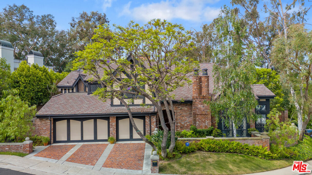 Property Photo: 3192 Toppington Dr CA 90210