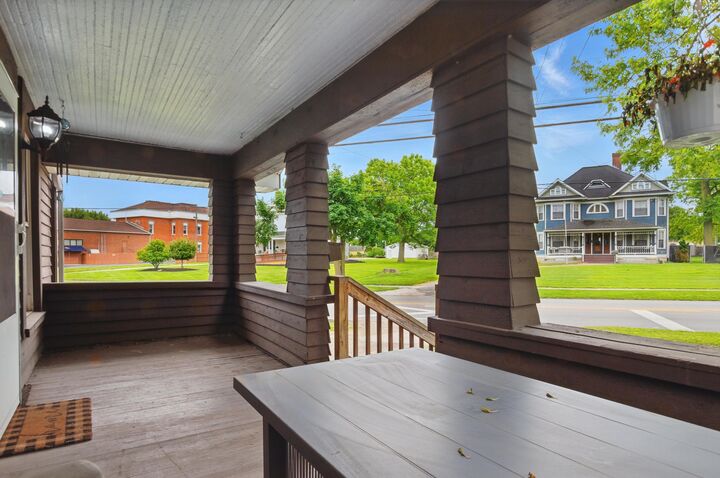 Property Photo:  568 Bellefontaine Avenue  OH 43302 