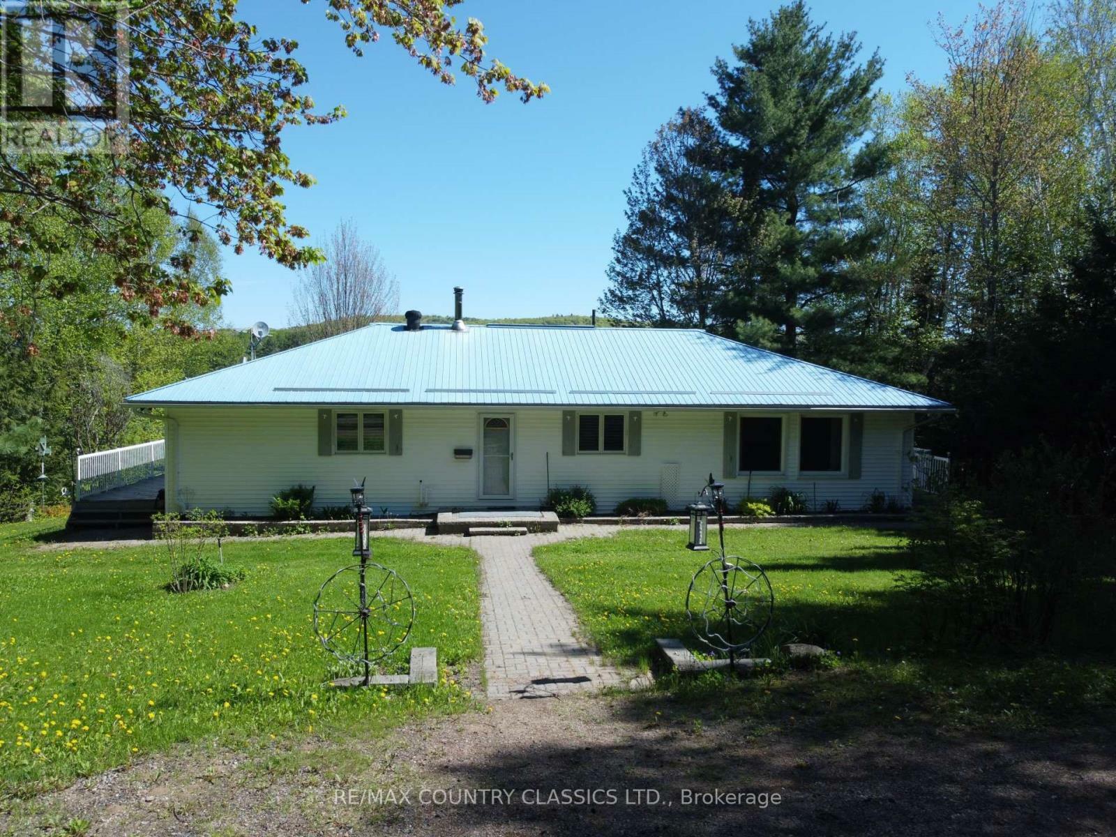 Property Photo: 1448 Kamaniskeg Lk Road ON K0J 1L0