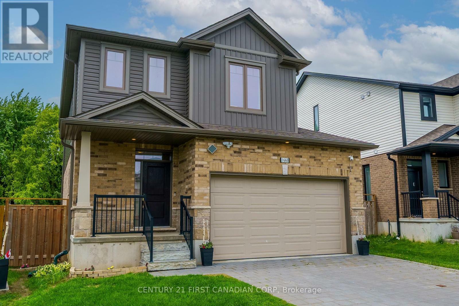 Property Photo: 1660 Beaverbrook Avenue ON N6H 0E3