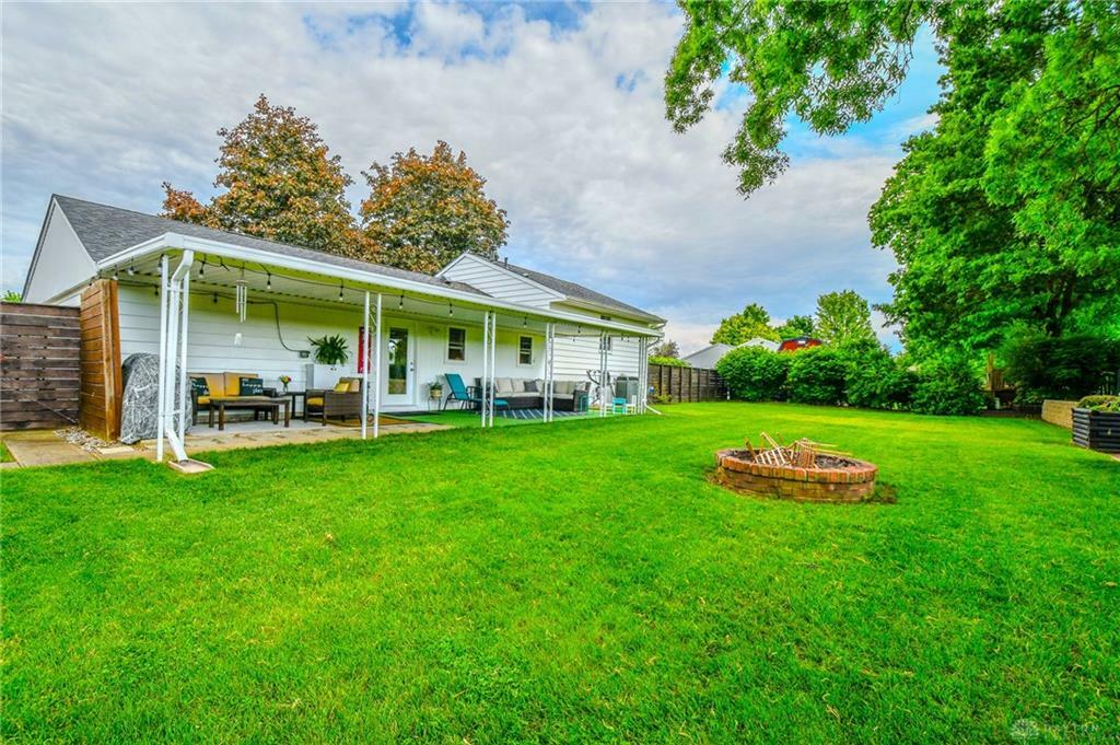 Property Photo:  1137 Edgebrook Avenue  OH 45344 