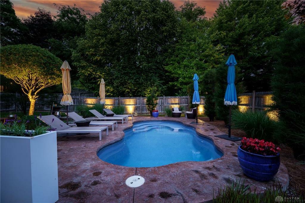Property Photo:  20 Southfield Court  OH 45066 