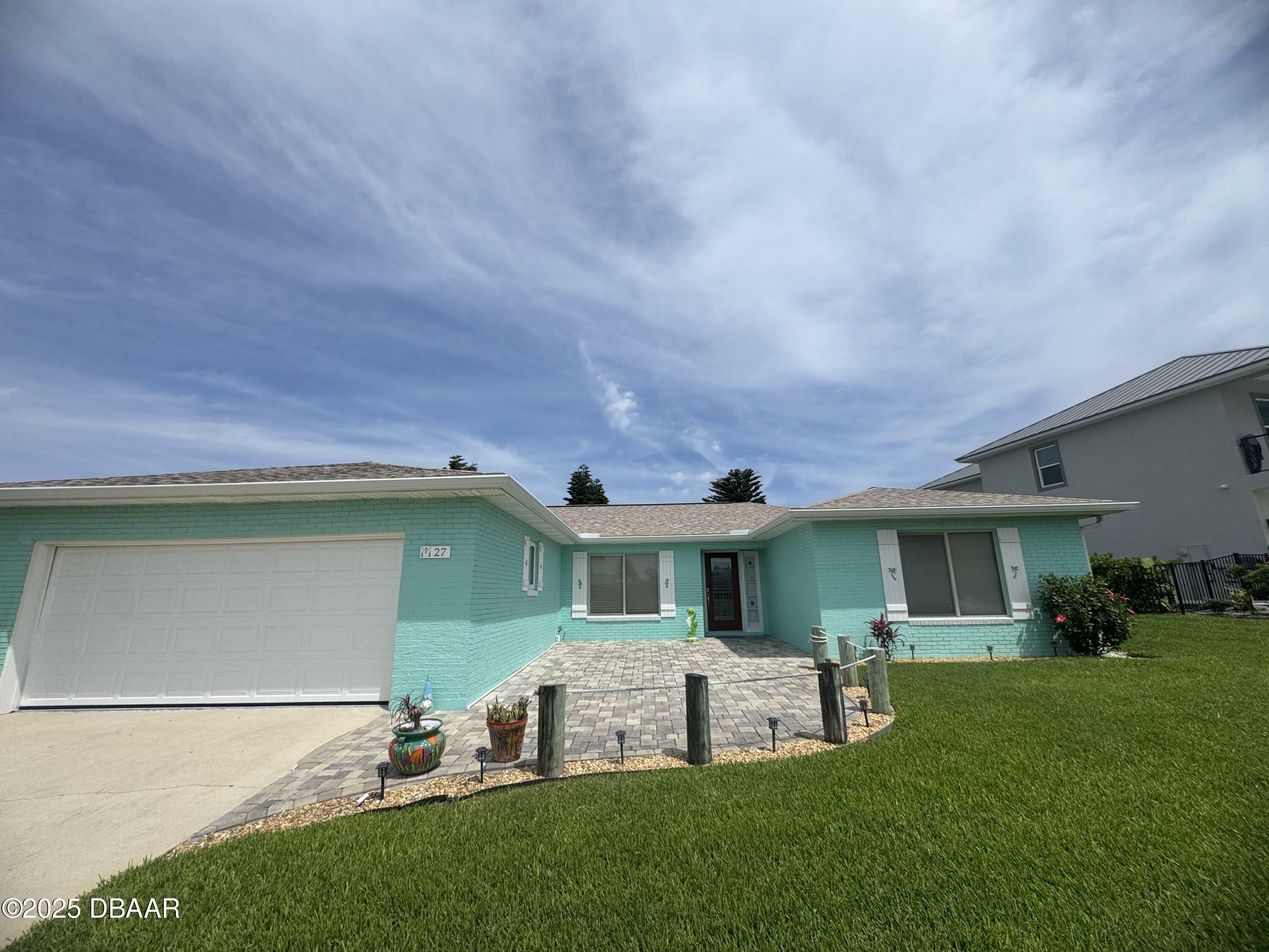 Property Photo: 27 Seabridge Drive FL 32176