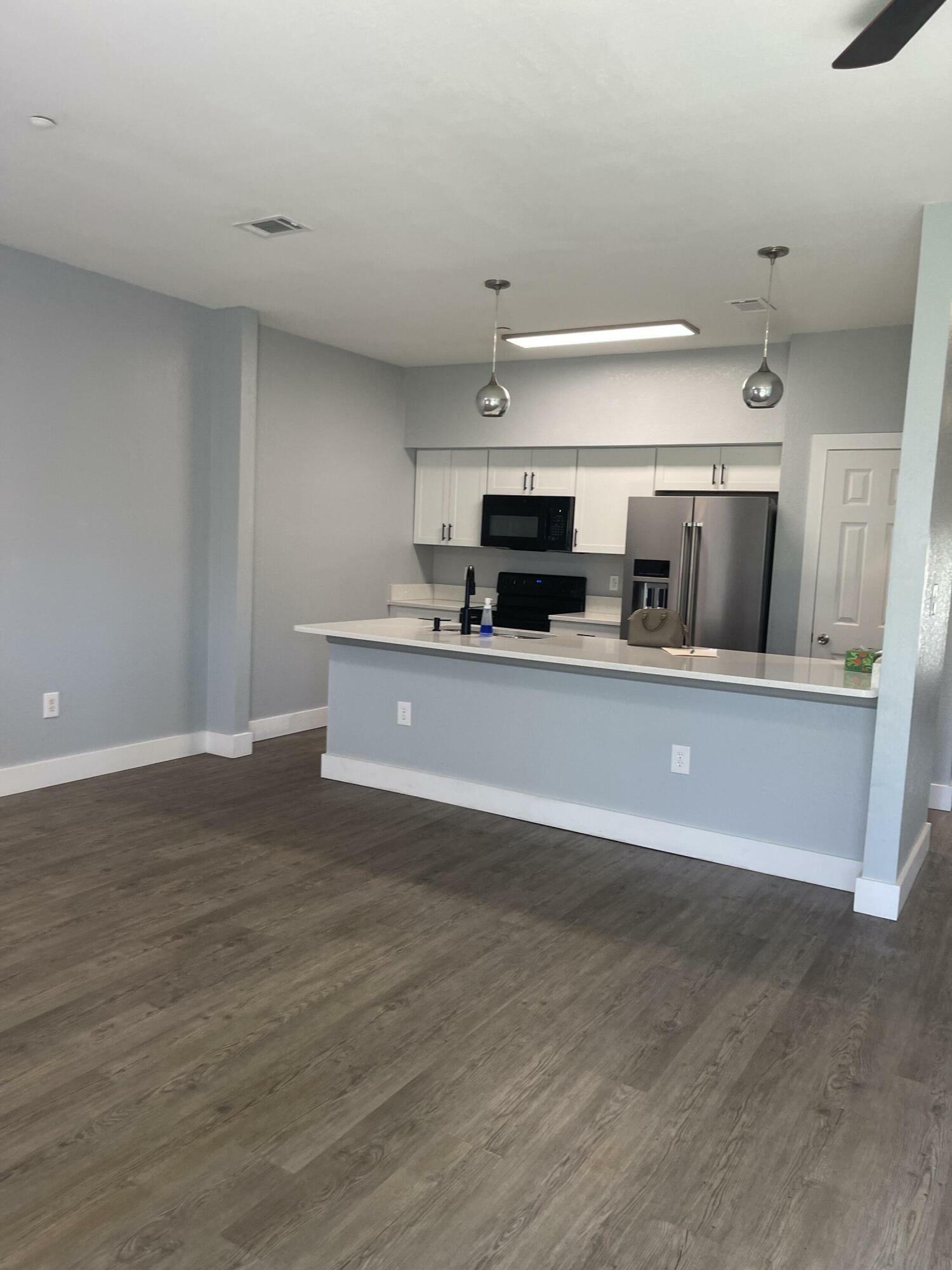 Property Photo: 424 Ed Street FL 32547