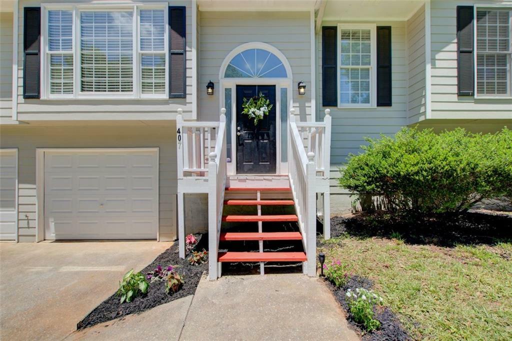 Property Photo: 407 Yellowstone Drive GA 30127